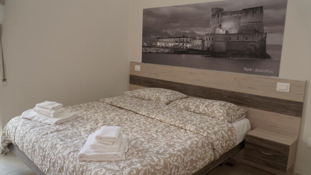 Donna Vicenza Bed & Breakfast Napoli Eksteriør bilde