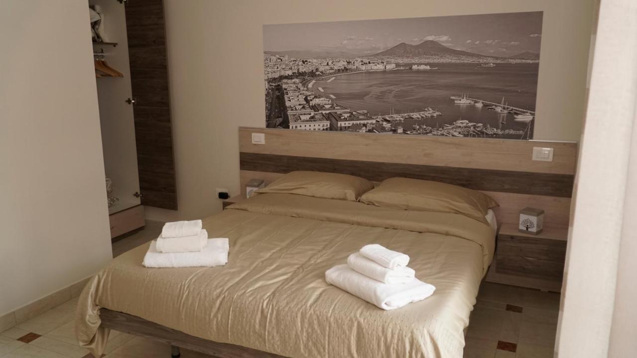 Donna Vicenza Bed & Breakfast Napoli Eksteriør bilde