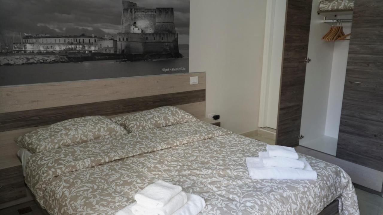 Donna Vicenza Bed & Breakfast Napoli Eksteriør bilde